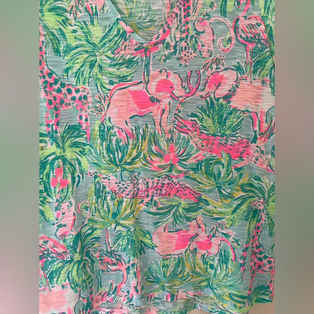 Lilly Pulitzer Women’s Small Etta V-Neck Short Sleeve Seasalt Blue On Parade Top - Picture 4 of 15